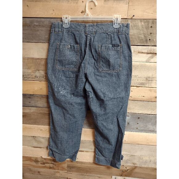 Calvin Klein Women's Sz 8 Capri Pants Jeans 32" Waist, 34" Overall Length - Picture 4 of 5